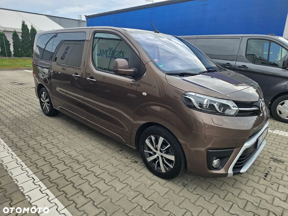 Toyota Proace Verso 2,0-l-D-4D L1 (7-Si.) Autm Executive - 2