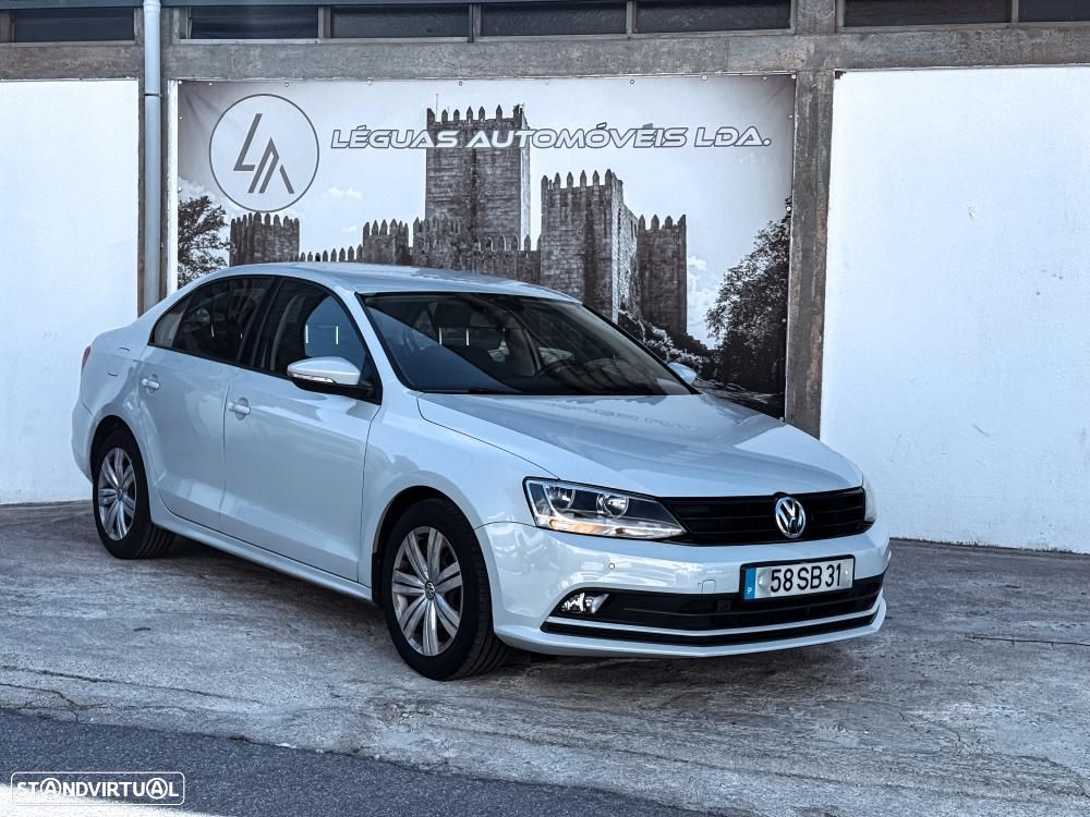 VW Jetta 2.0 TDI Trendline - 1