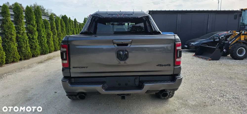 RAM 1500 Quad Cab Sport - 7