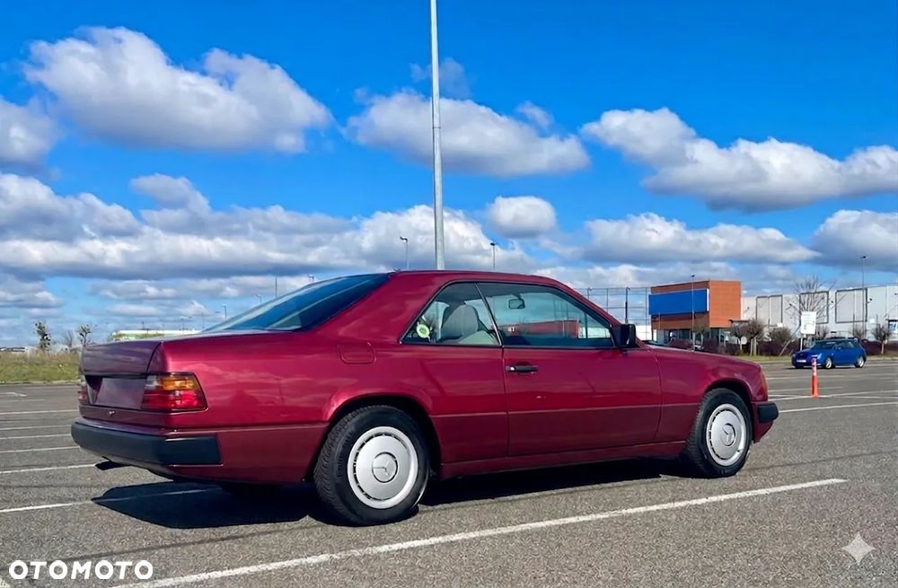 Mercedes-Benz W124 (1984-1993) - 2