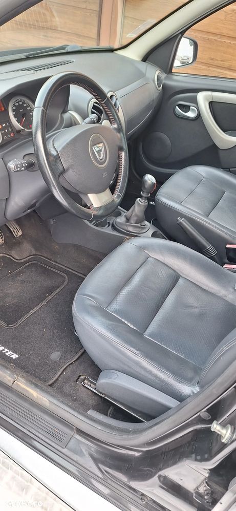 Dacia Duster dCi 110 FAP 4x2 Prestige - 8