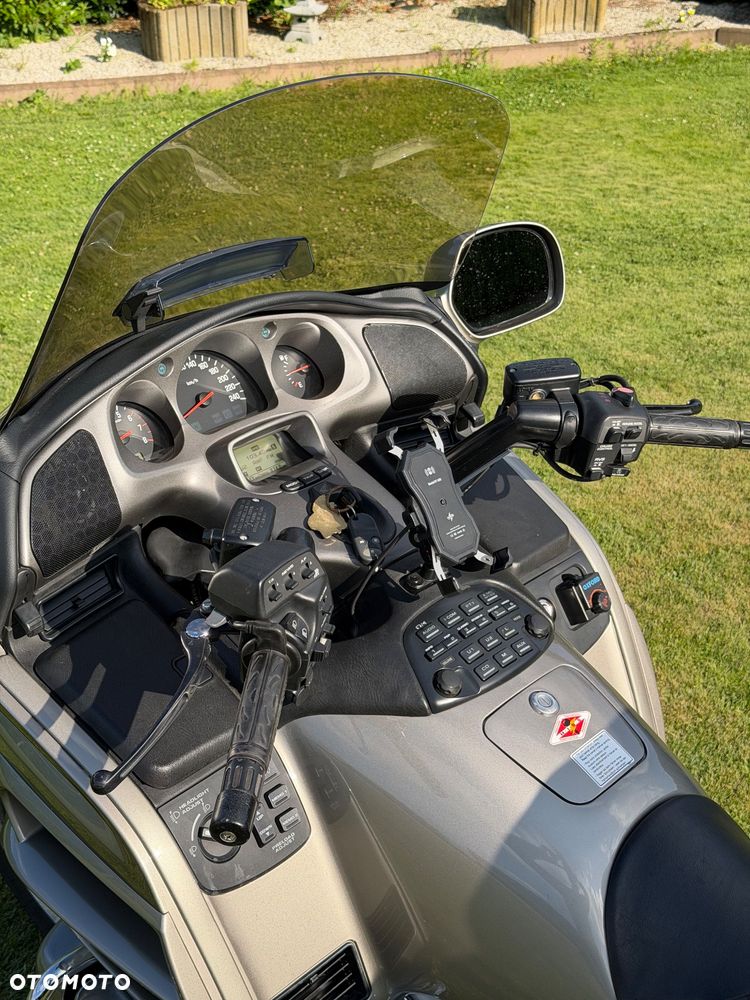 Honda GL - 11