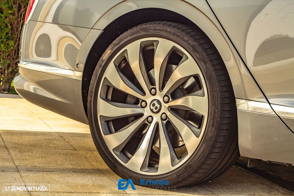 Bentley Flying Spur - 16