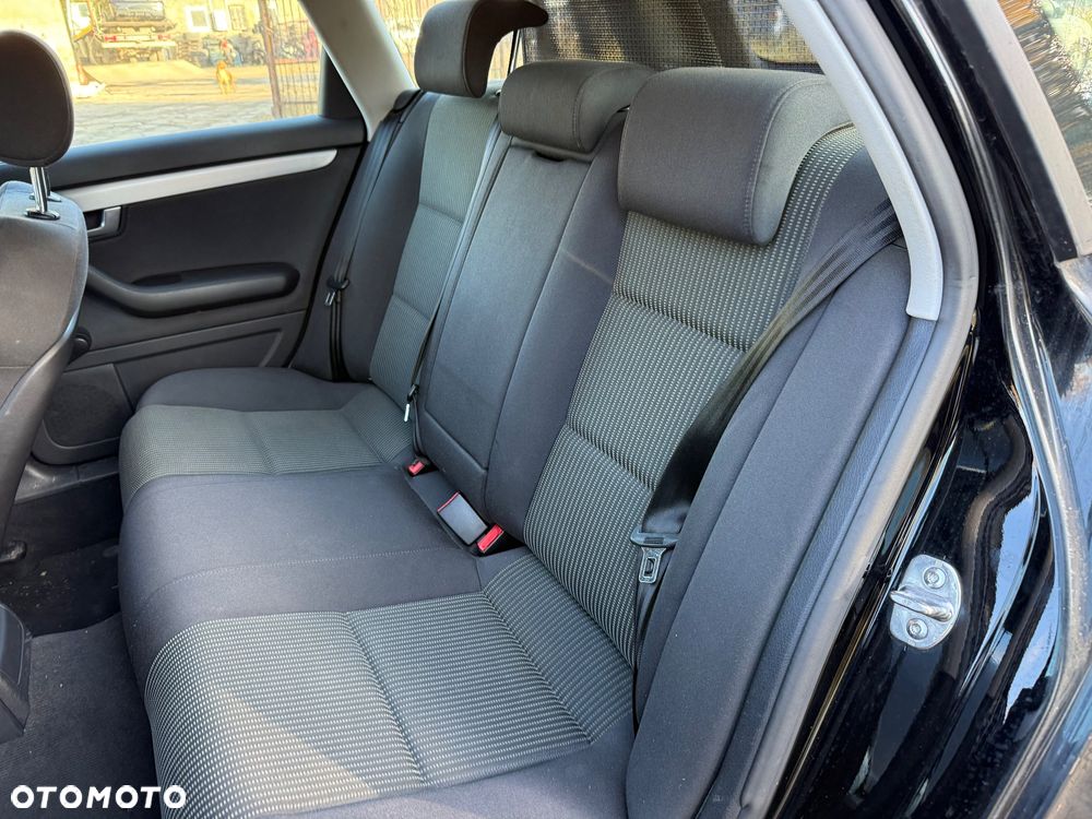 KOMPLET FOTELI AUDI A4 B7 - 3