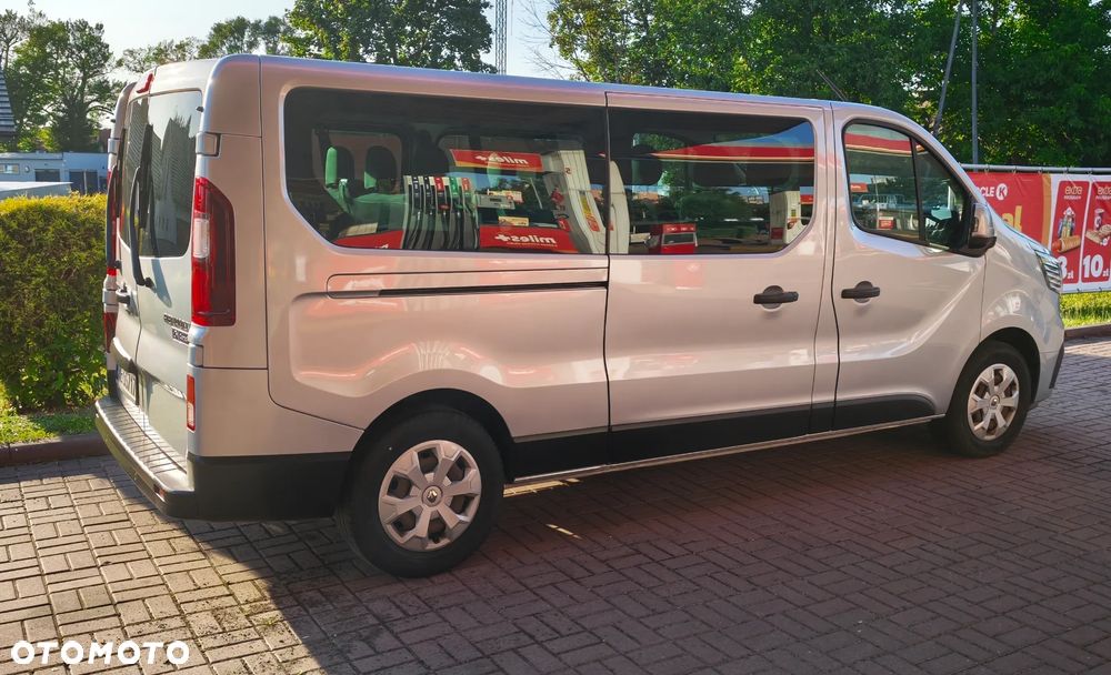 Renault Trafic - 2