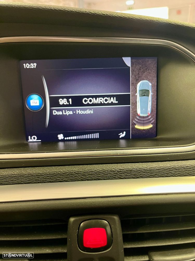 Volvo V40 2.0 D2 R-Design Momentum - 17