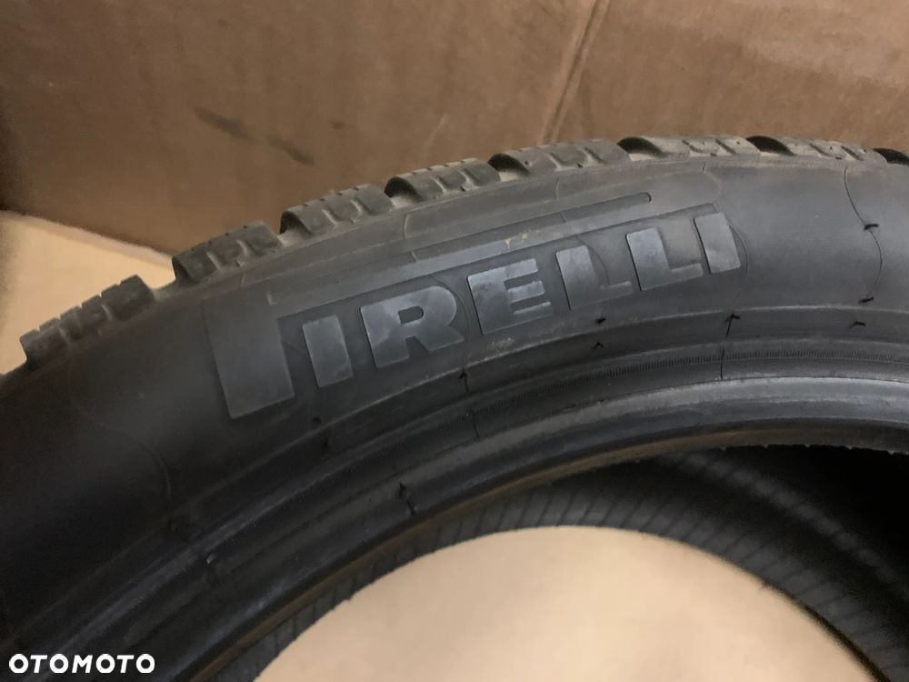 2X Opona Pirelli Sottozero Winter 240 Serie II 285/35 R19 5mm 0512 - 6