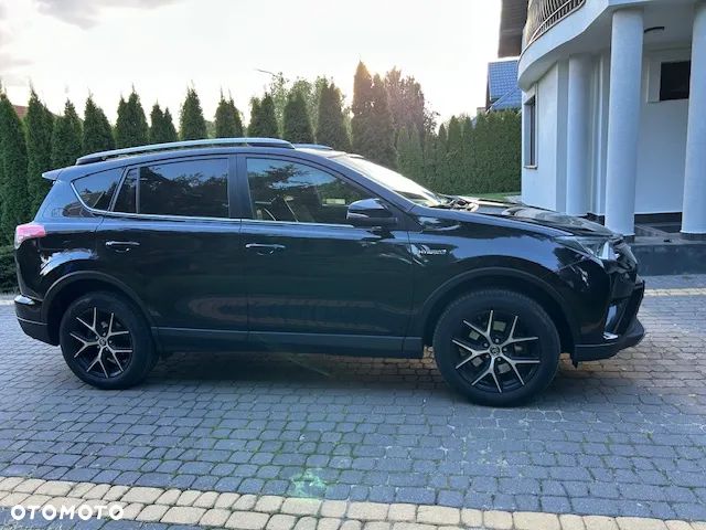 Toyota RAV4 - 9