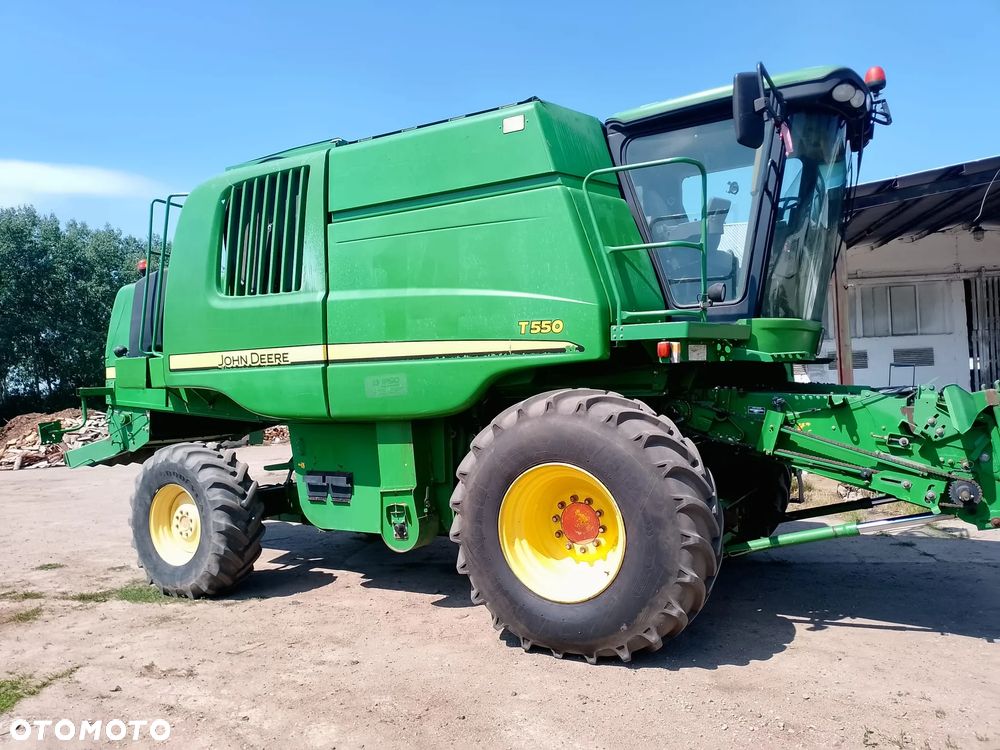 John Deere T550 - 2