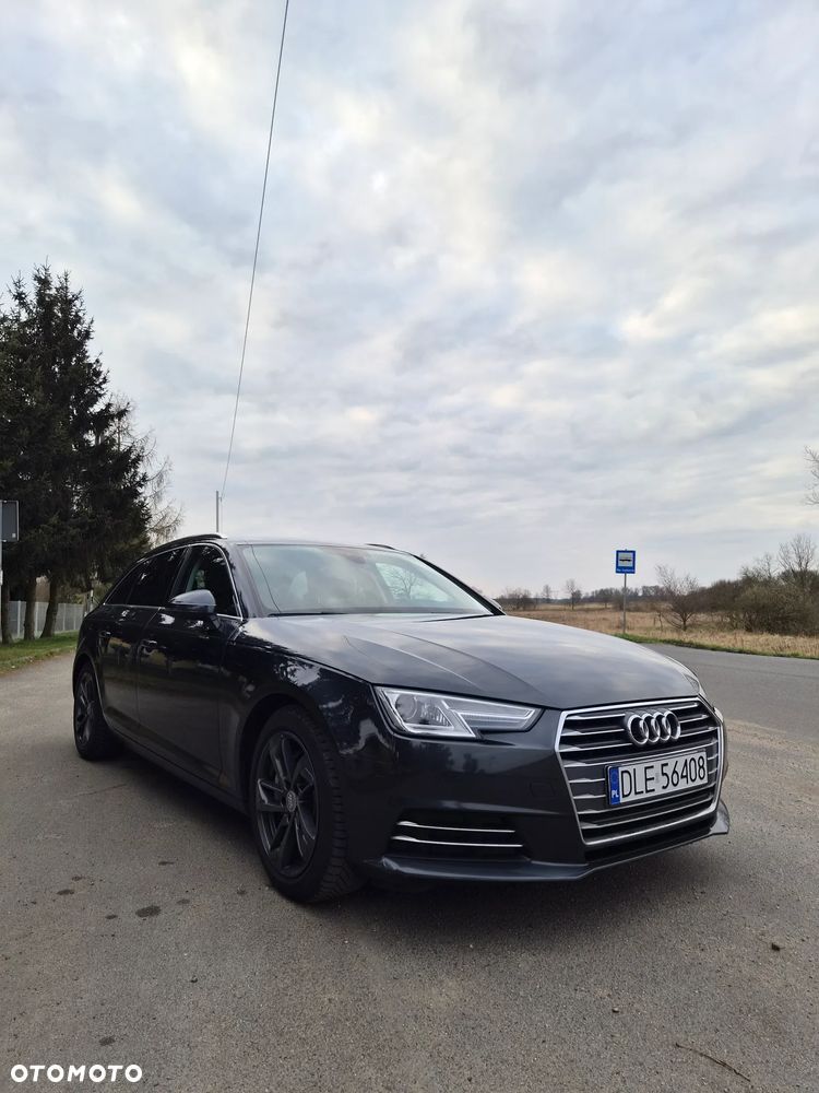 Audi A4 Avant 2.0 TDI S tronic - 1