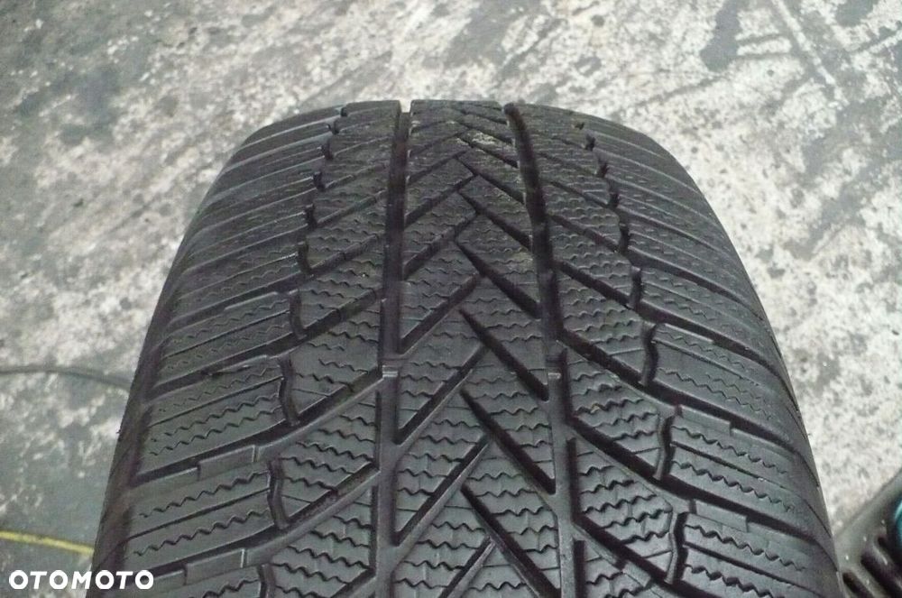 BRIDGESTONE Blizzak LM005 255/65R17 6,8mm 2019 - 1