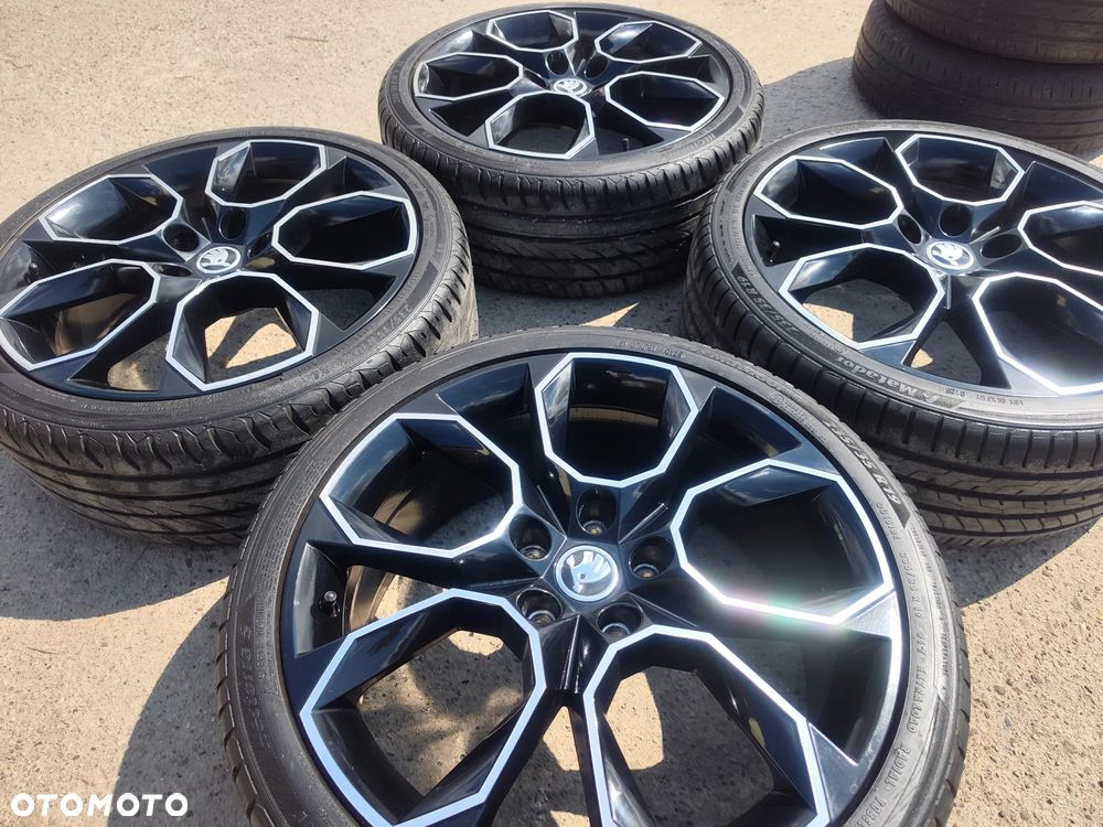 5x112 Felgi Aluminiowe Alufelgi Oryginalne 19 Koła Letnie Lato Skoda Octavia 5E 5E0 RS VRS 3 III 4 IV 2 II SUPERB SEAT Cupra Leon FR TOLEDO ALTEA EXEO AUDI A3 8V 8P A4 B5 B6 B7 A6 C5 A4 VW Passat Golf 6 7 GTI GTD Touran CADDY JETTA Legnica ALU-RAD 235/35 25r. 6,5mm - 34
