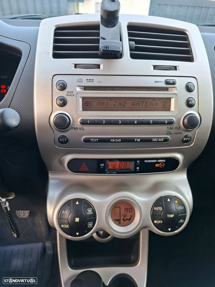 Toyota Urban Cruiser 1.4 D-4D 4x2 - 9