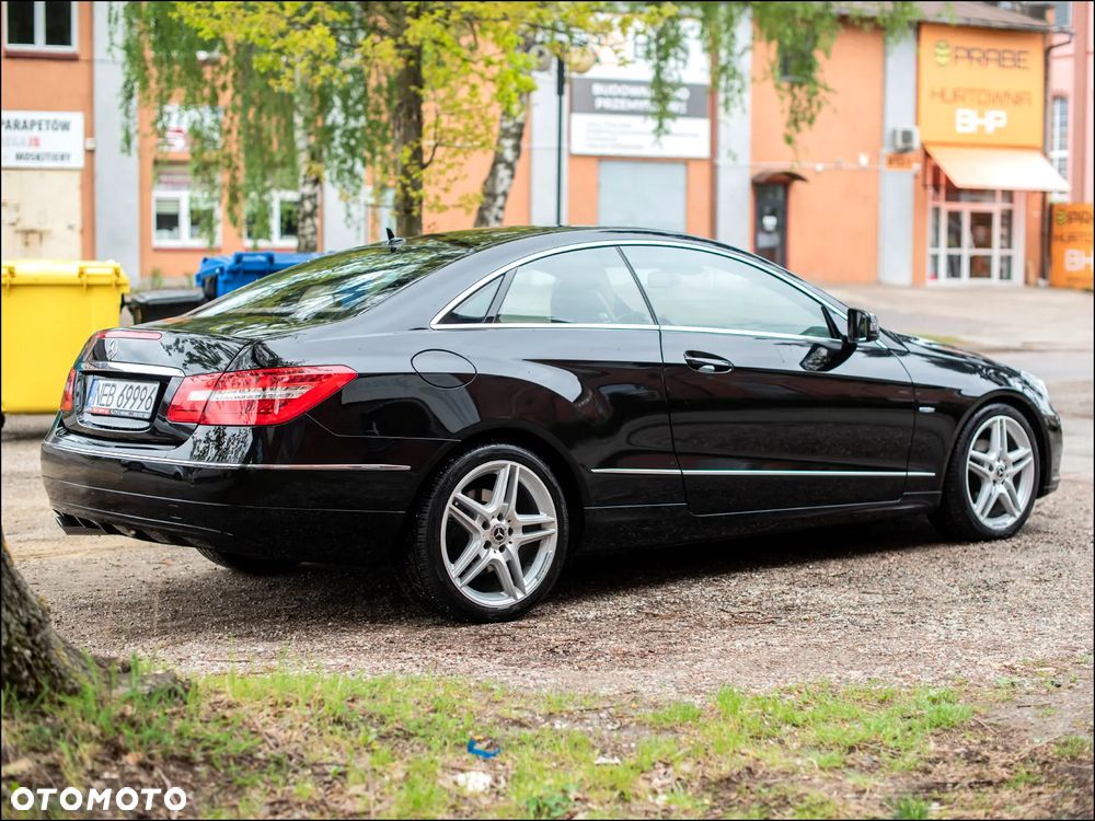 Mercedes-Benz Klasa E 250 BlueEFFICIENCY 7G-TRONIC Avantgarde - 11
