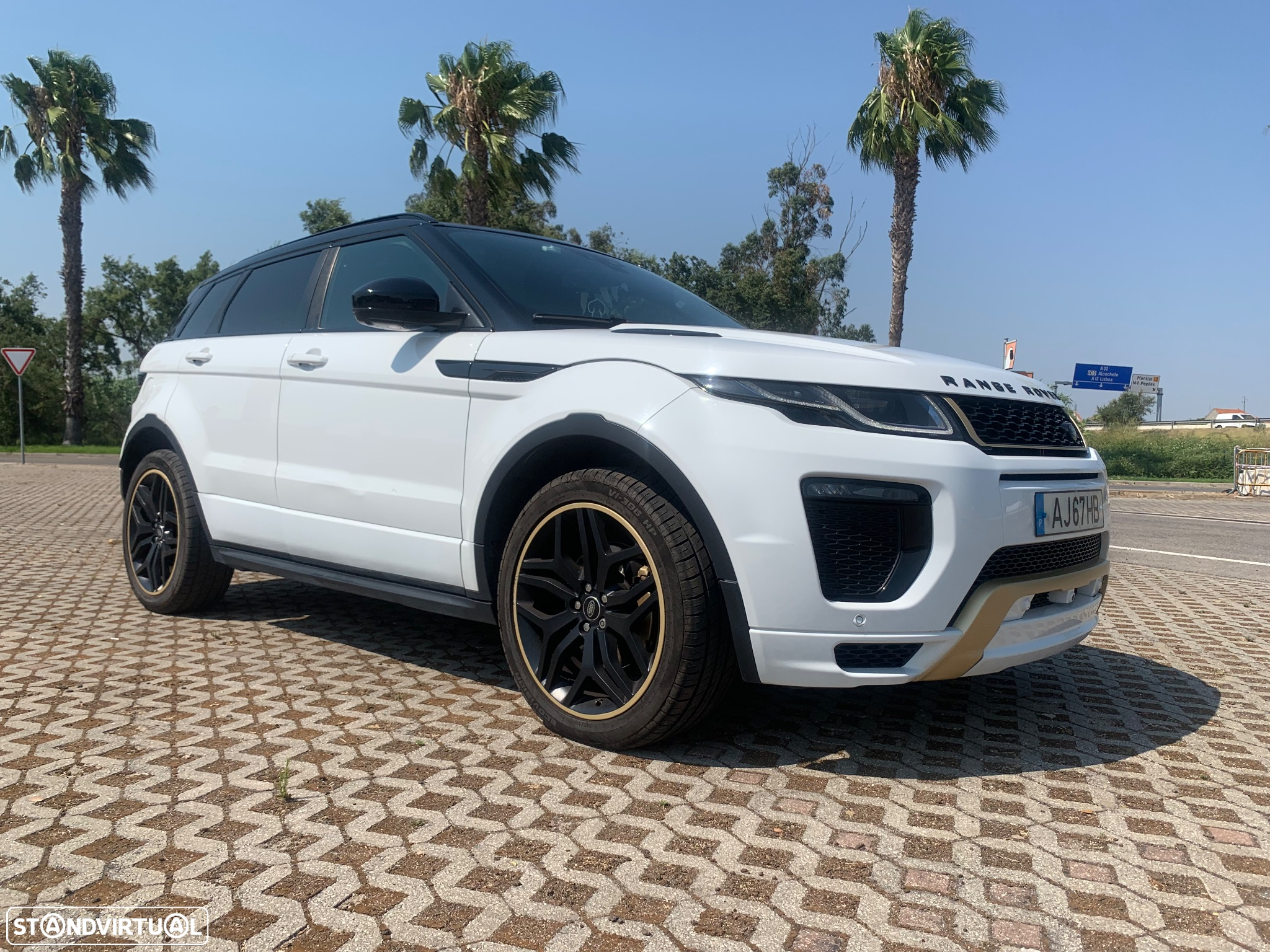 Land Rover Range Rover Evoque 2.0 TD4 SE Dynamic Auto - 5