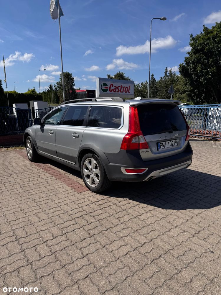 Volvo XC 70 - 8