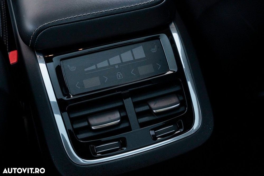 Volvo XC 60 - 31