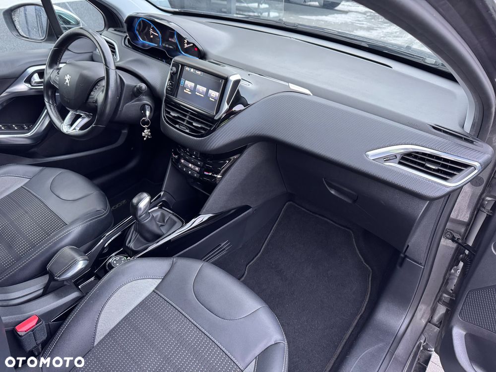 Peugeot 2008 1.6 BlueHDi Allure - 22