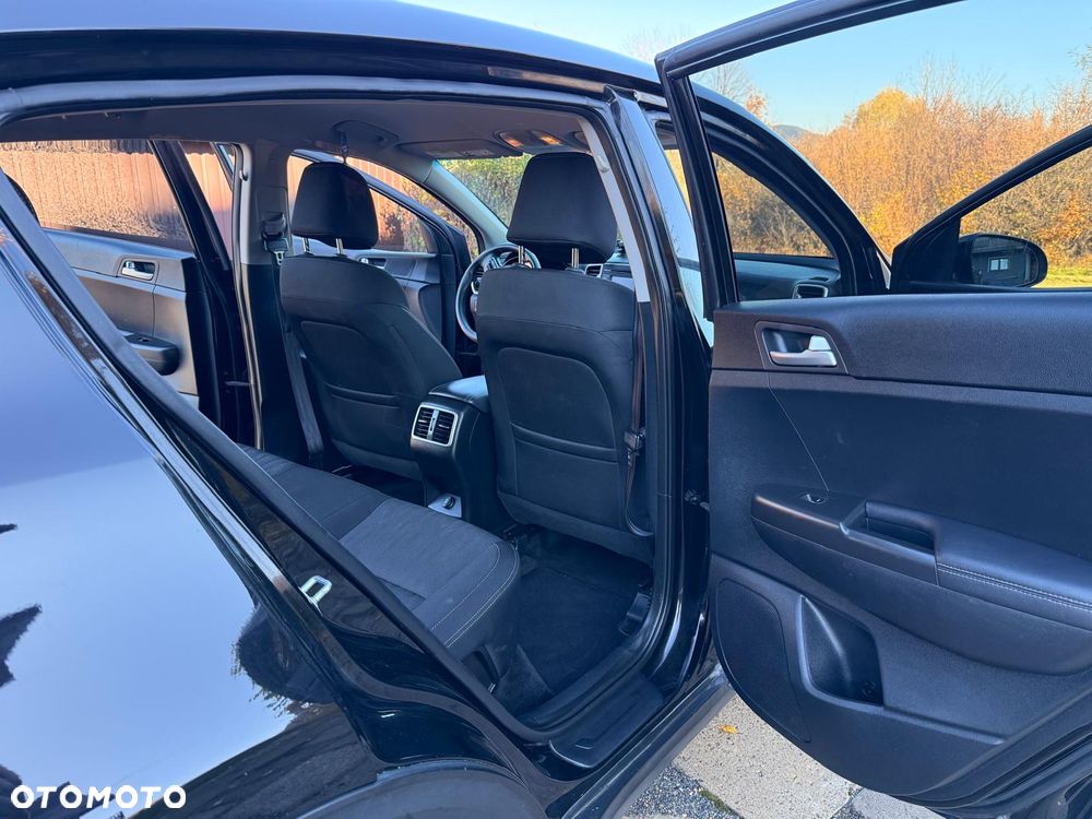 Kia Sportage 1.6 T-GDI AWD DCT PLATINUM - 2