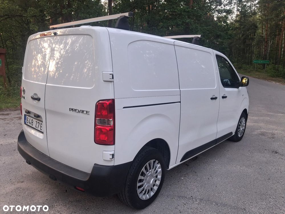 Toyota ProAce 2,0-l-D-4D L2 (8-Si.) Verso Shuttle Comfort - 4