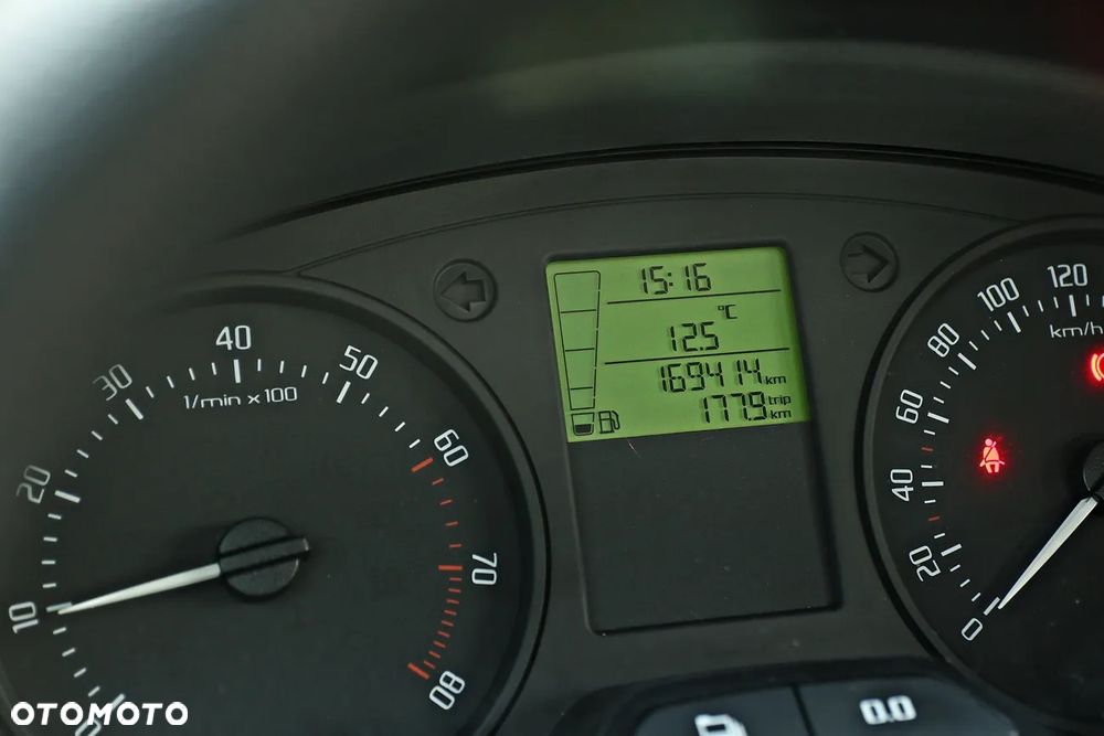 Skoda Fabia 1.2 TSI Active - 30