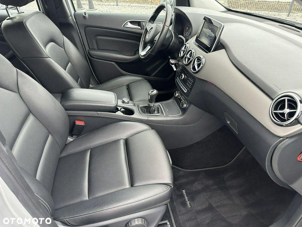 Mercedes-Benz Klasa B 180 CDI BlueEFFICIENCY Edition Style - 29