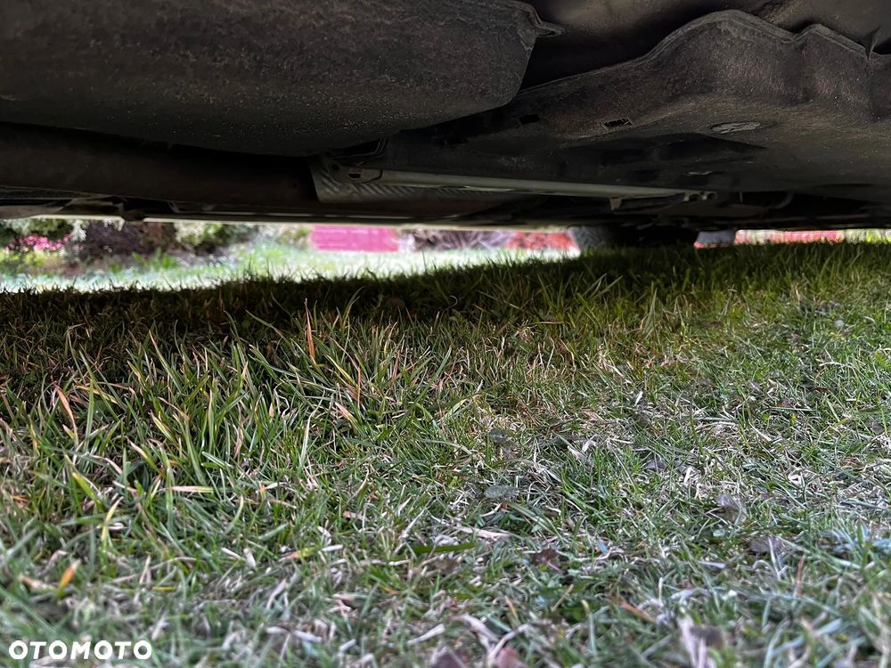 Toyota Avensis 2.0 D-4D Active - 40