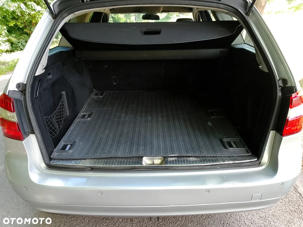 Mercedes-Benz Klasa E 250 CDI DPF BlueEFFICIENCY 7G-TRONIC - 14
