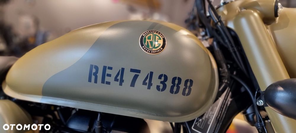 Royal Enfield Classic - 2