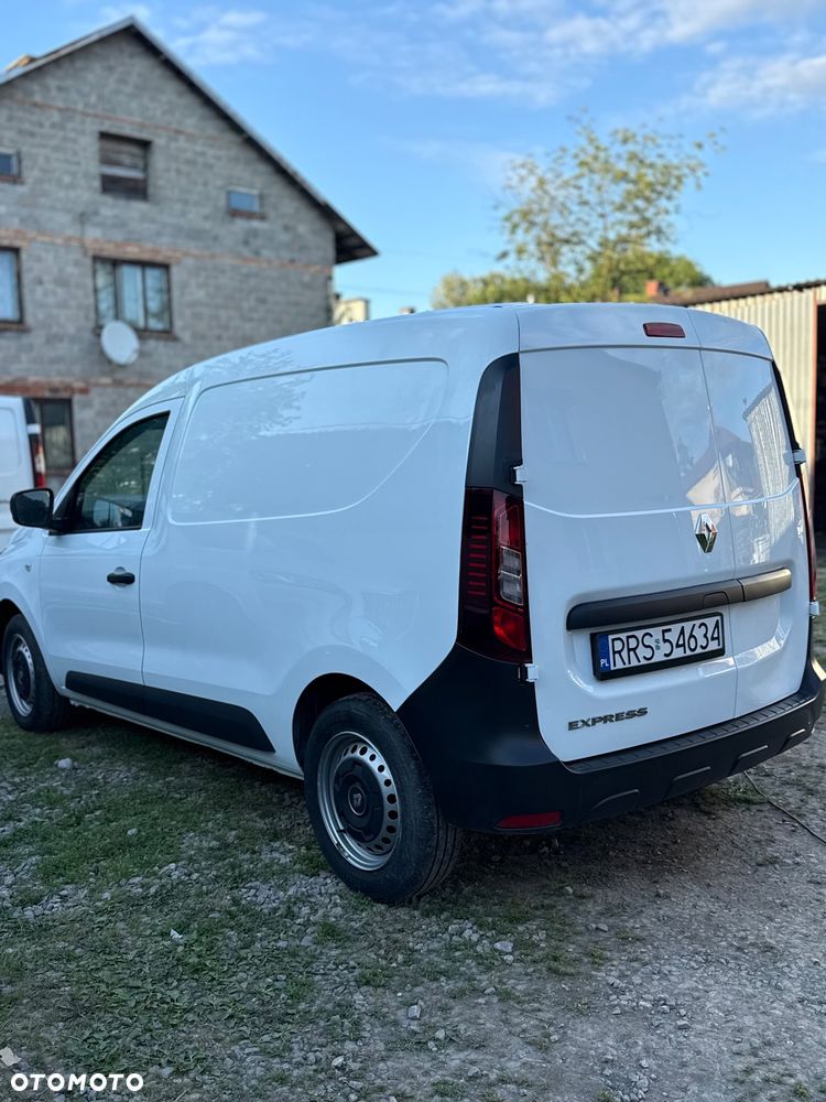 Renault Express - 16