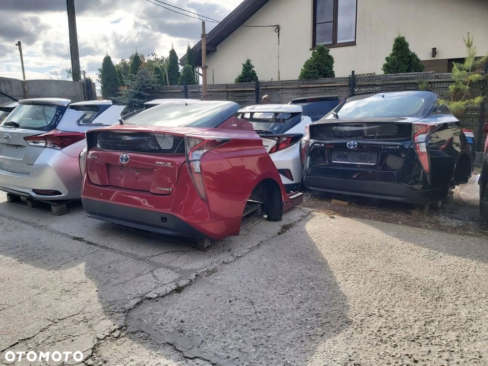 Toyota Prius IV 1,8 xw50 drzwi prawy przód prawe przednie 3T7 - 7
