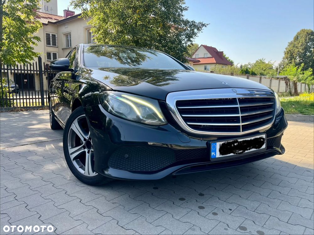 Mercedes-Benz Klasa E 220 d 9G-TRONIC - 3