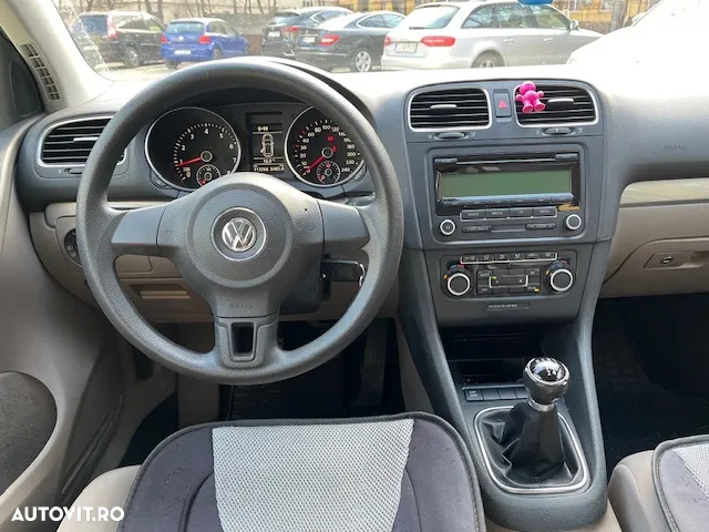Volkswagen Golf 1.6 Comfortline - 5