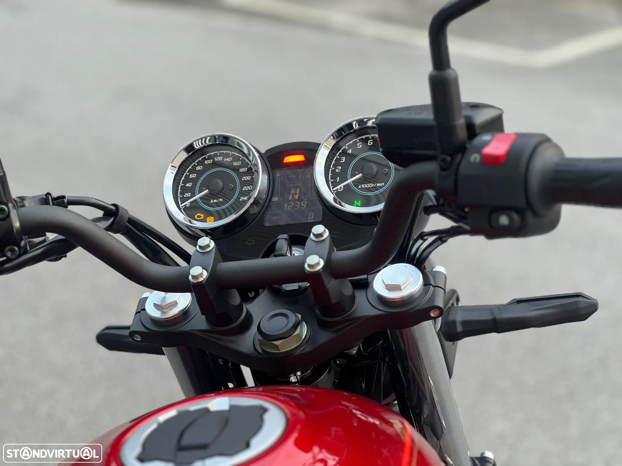 Kawasaki Z Z650RS - 5
