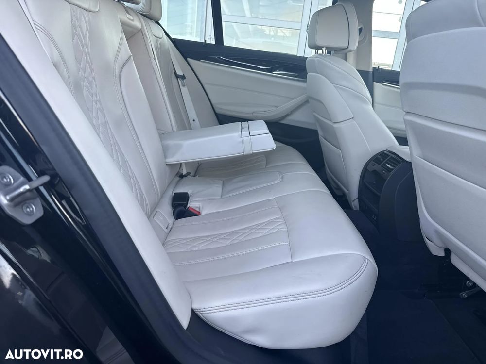 BMW Seria 5 530e xDrive Aut. - 23