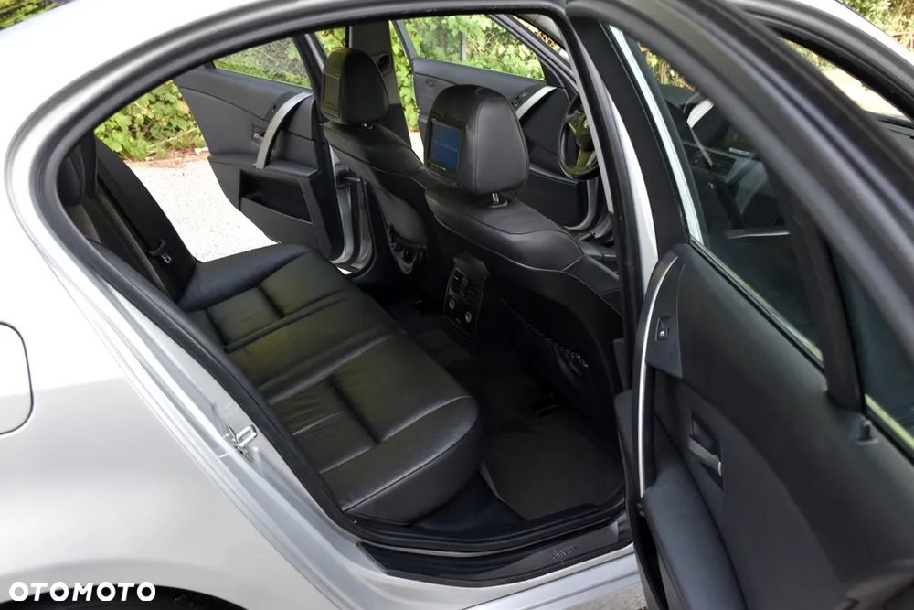 BMW Seria 5 - 28