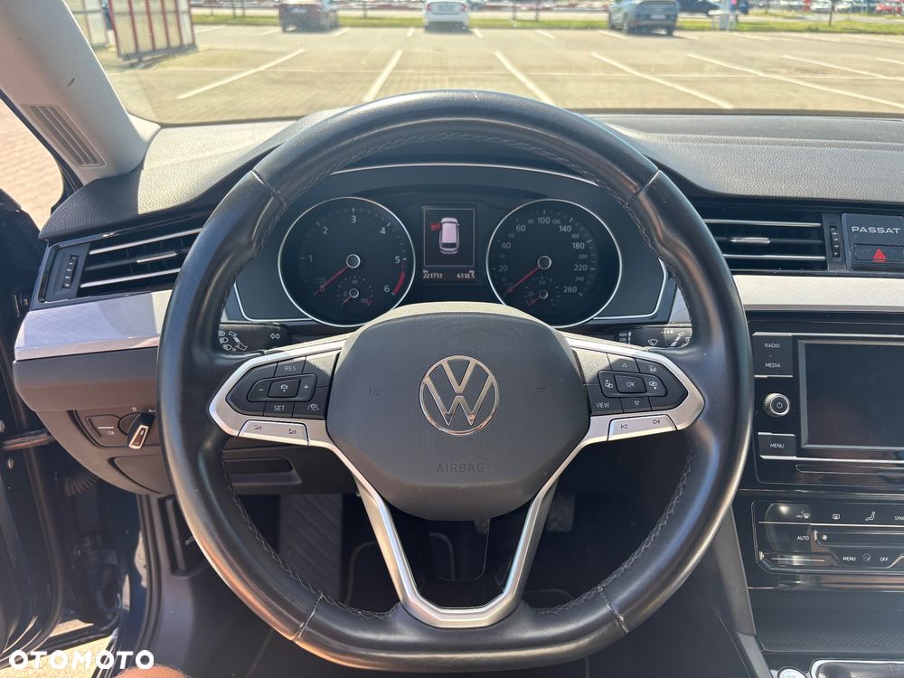 Volkswagen Passat 2.0 TDI EVO Business - 27