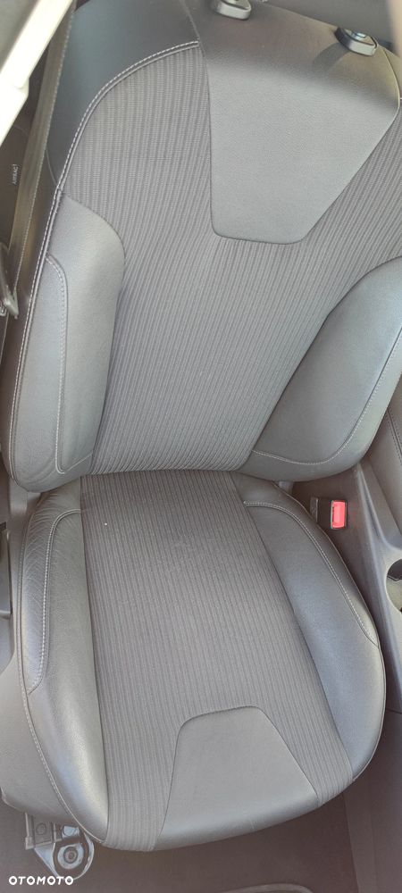 Ford Focus 1.6 EcoBoost Titanium - 10