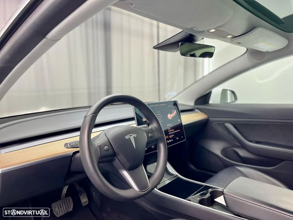 Tesla Model 3 Long-Range Dual Motor AWD - 17