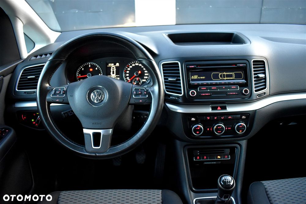Volkswagen Sharan 2.0 TDI BlueMotion Technology Highline - 26