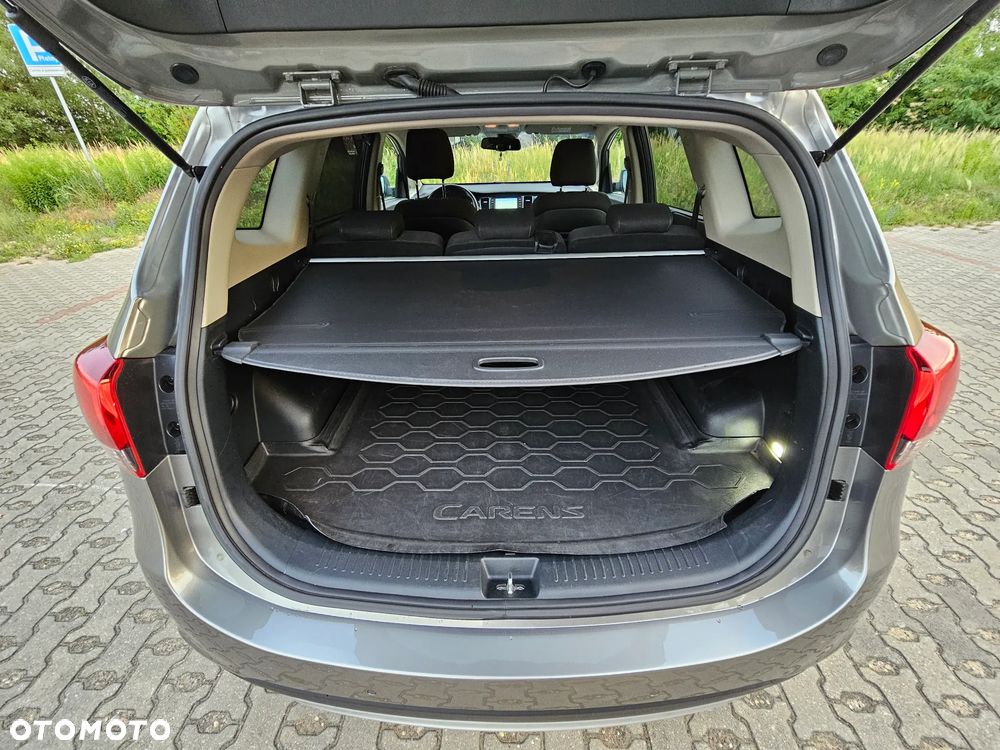 Kia Carens 1.6 GDI L - 32