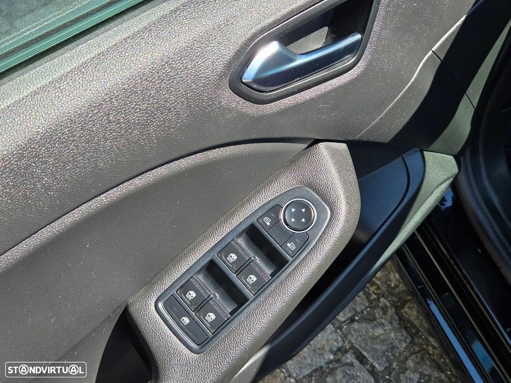 Renault Clio 1.0 TCe Zen Bi-Fuel - 24