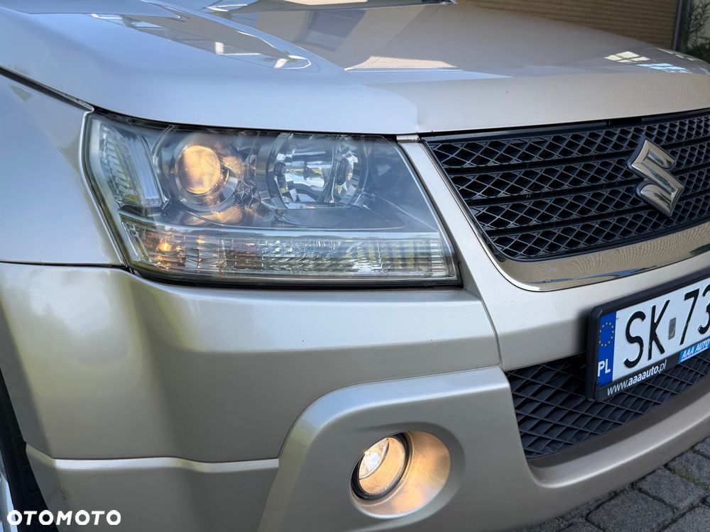 Suzuki Grand Vitara 1.9 DDiS Premium EU5 - 24