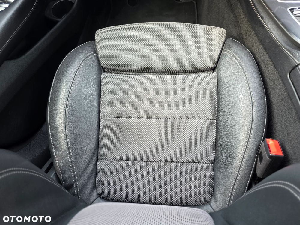 Mercedes-Benz Klasa E 200 d Exclusive - 25