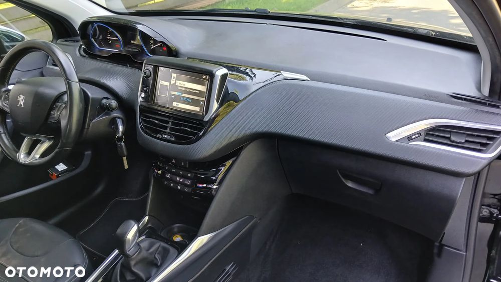 Peugeot 2008 1.6 VTi Active - 12