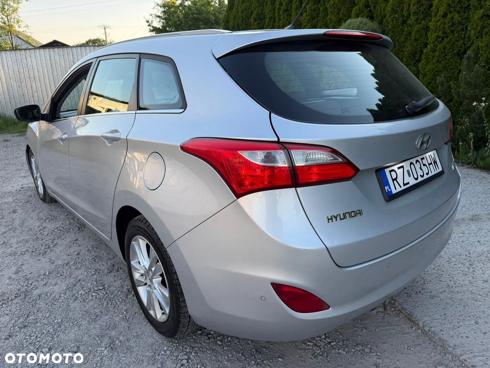 Hyundai i30 1.6 CRDi Premium - 15