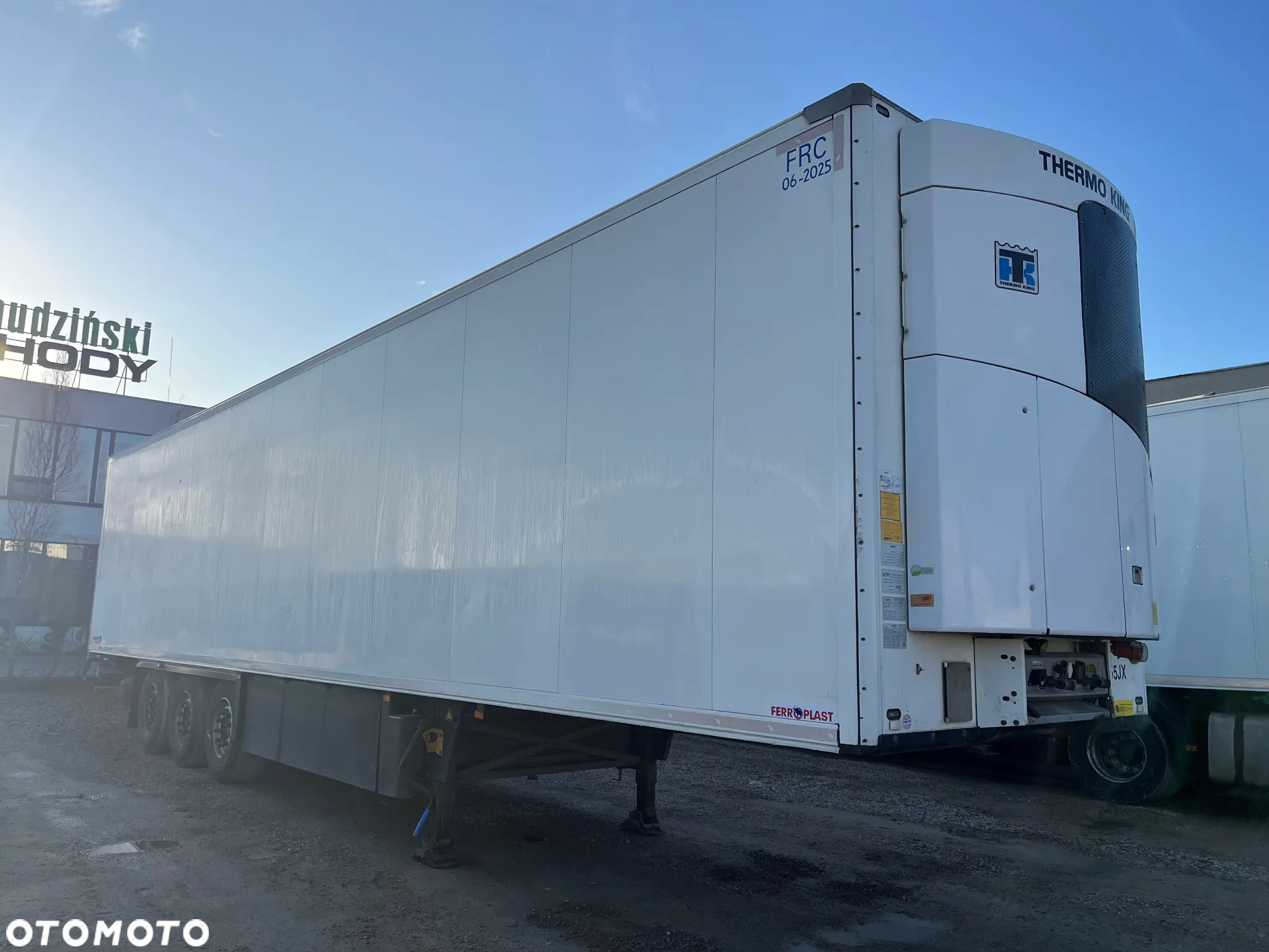 Schmitz Cargobull Thermo King SLX 300 - 3