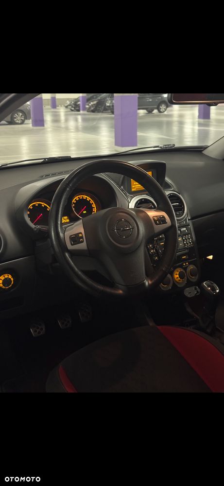 Opel Corsa 1.6 Turbo GSi - 10