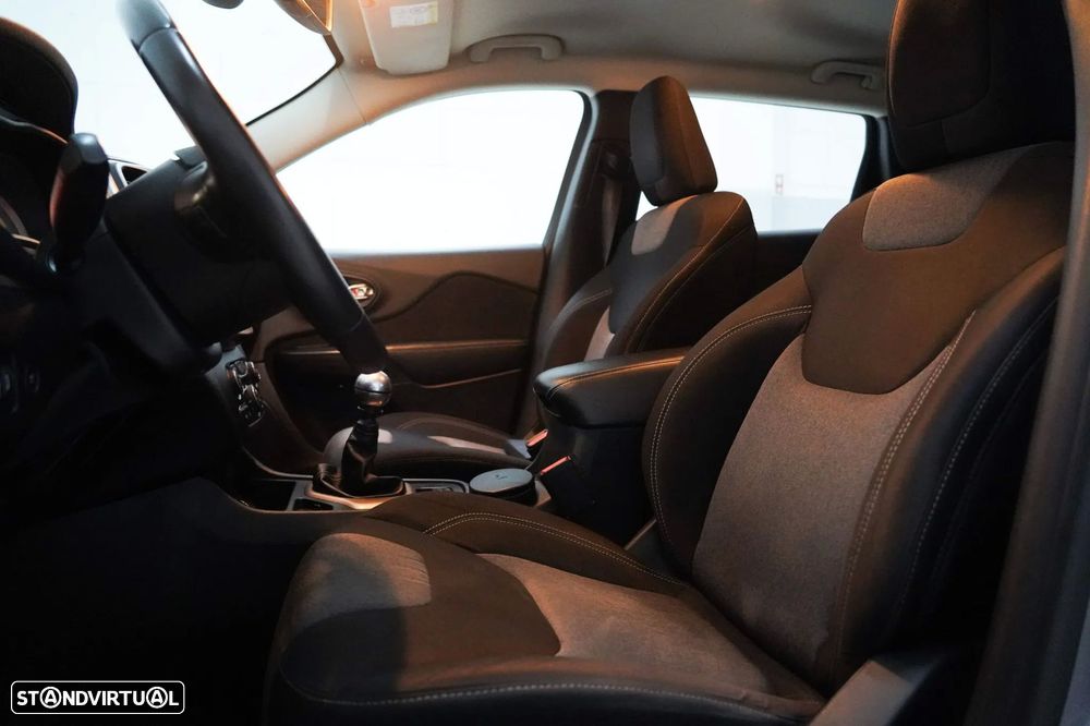 Jeep Cherokee 2.0 MJD Longitude - 8