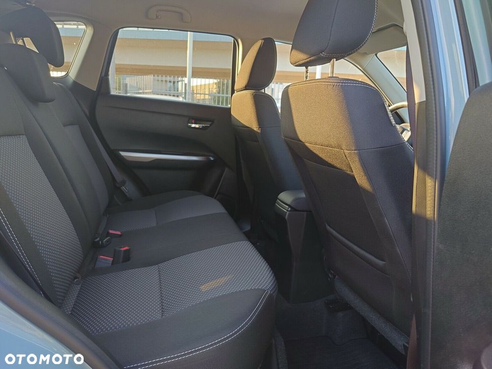 Suzuki Vitara - 22